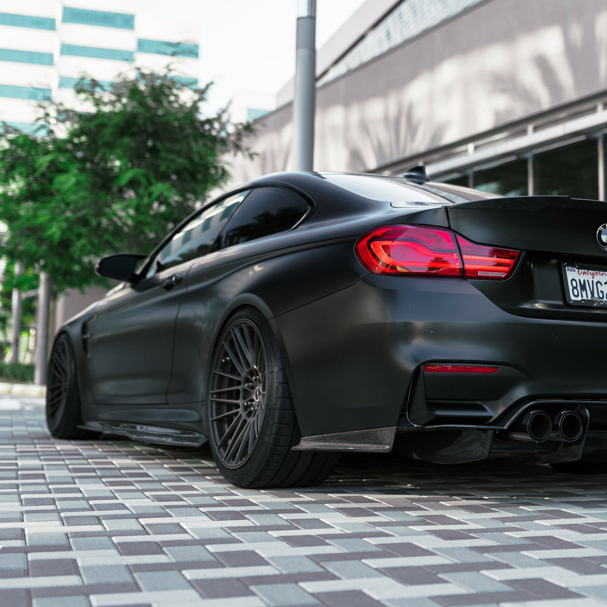 AlpineX Dynamics PSM Style Carbon Fiber Side Skirt For BMW F80 M3/F82 F83 M4